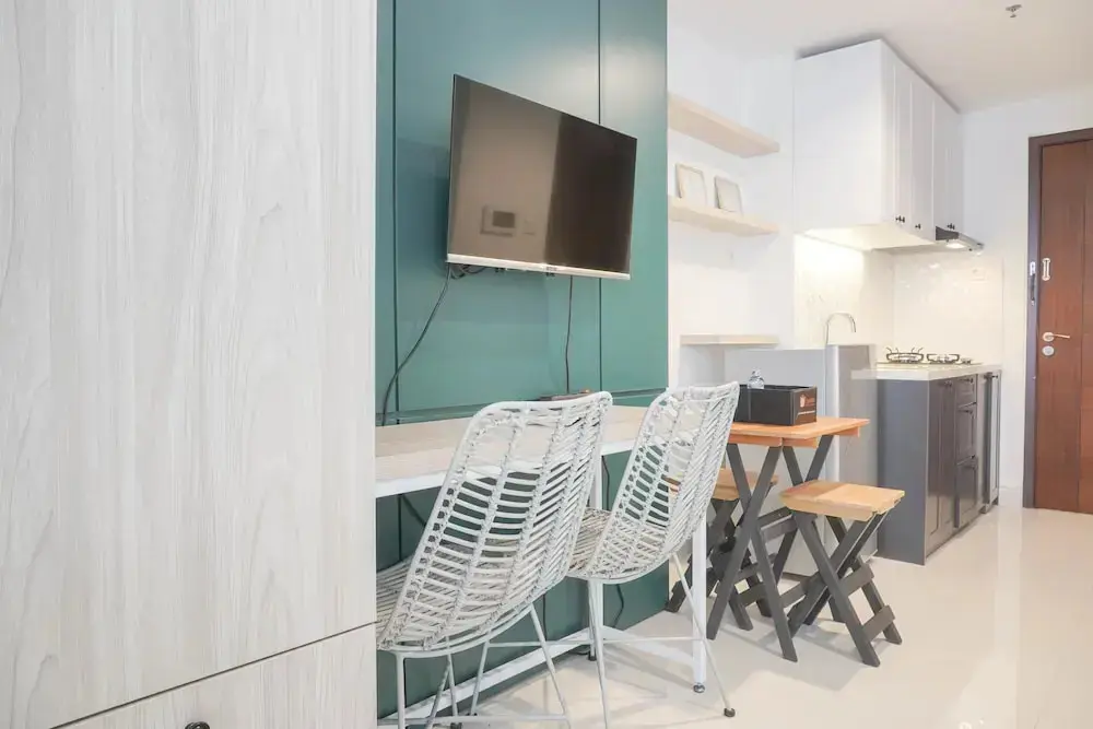 Джакарта: Cozy Stay And Spacious Studio At West Vista Apartment