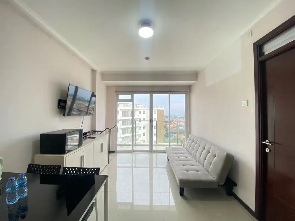 Бандунг: Comfy 2Br Apartment At Gateway Pasteur Near Pasteur Exit Toll