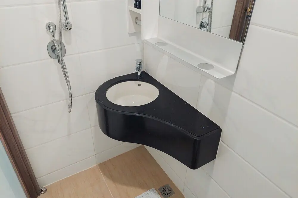 Legok: Nice And Minimalist Studio At Sky House Bsd Apartment