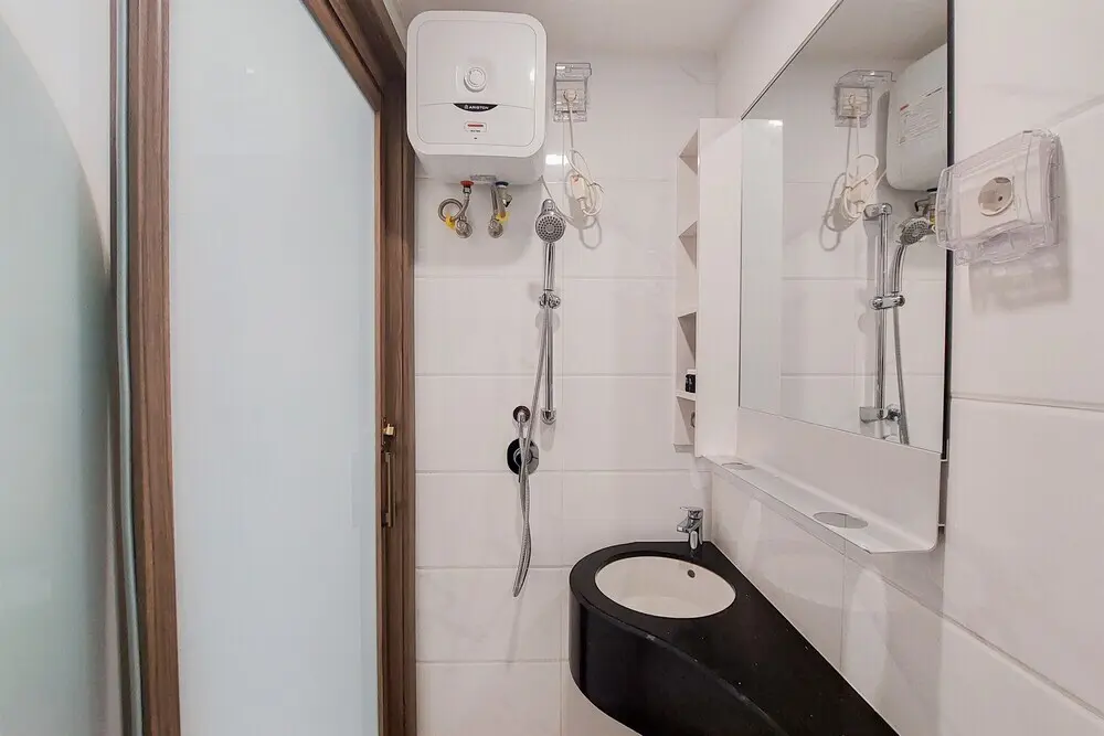 Legok: Nice And Minimalist Studio At Sky House Bsd Apartment
