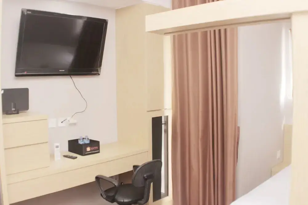 Чикаранг: Cozy And Nice Studio At Oasis Cikarang Apartment