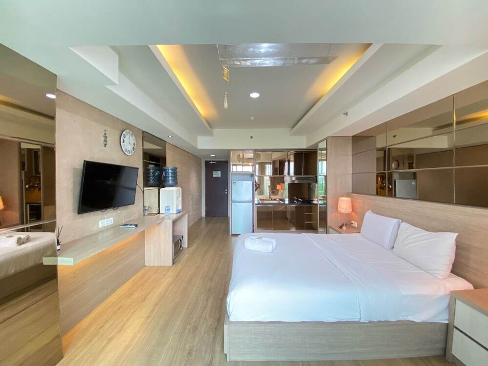 Бандунг: Spacious Studio Room At Tamansari La Grande Apartment Near Bip