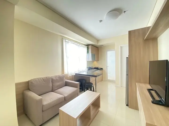 Бандунг: Spacious Corner 2Br Apartment At Parahyangan Residence