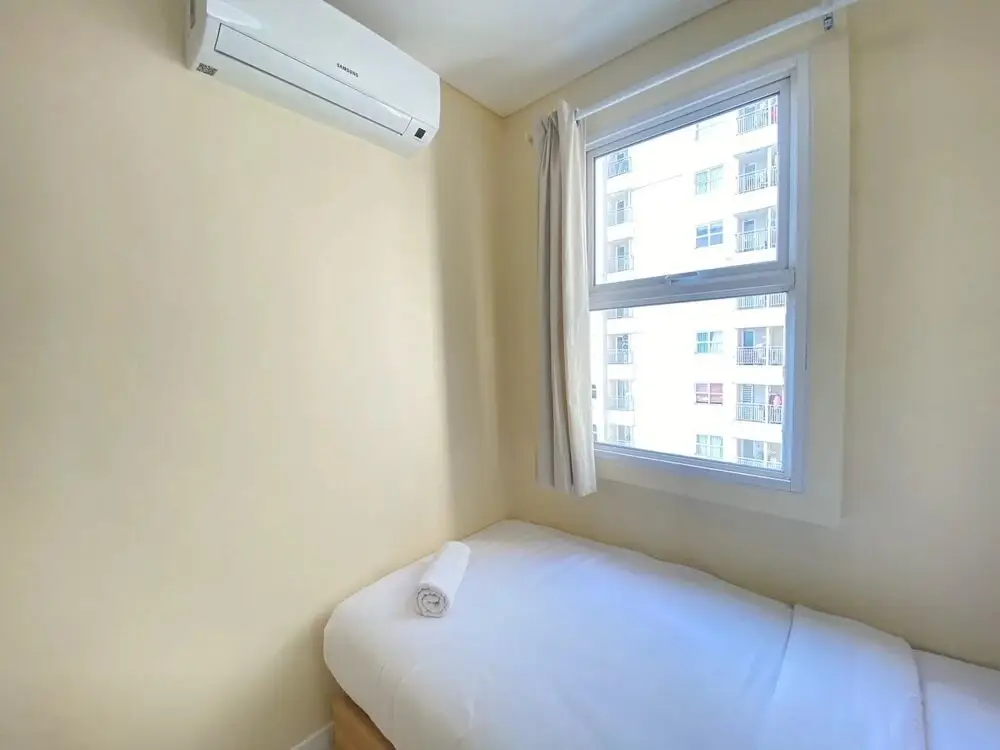 Бандунг: Spacious Corner 2Br Apartment At Parahyangan Residence