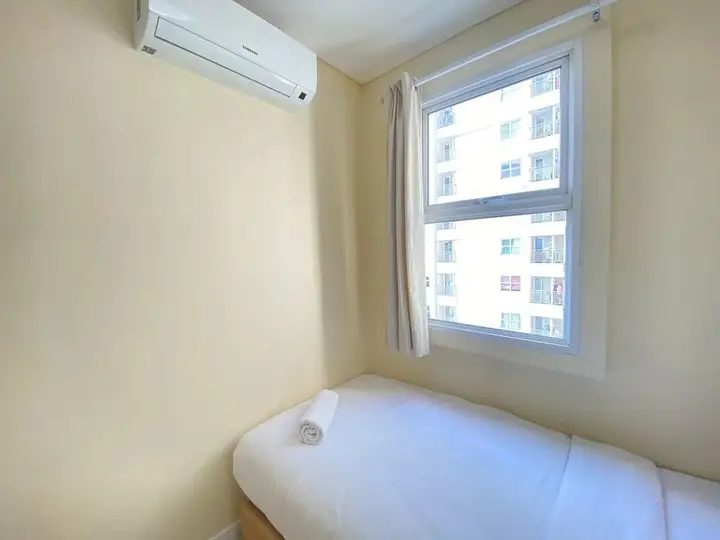 Бандунг: Spacious Corner 2Br Apartment At Parahyangan Residence