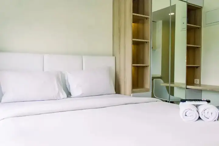 Legok: Studio With Cozy Design At Sky House Bsd Apartment