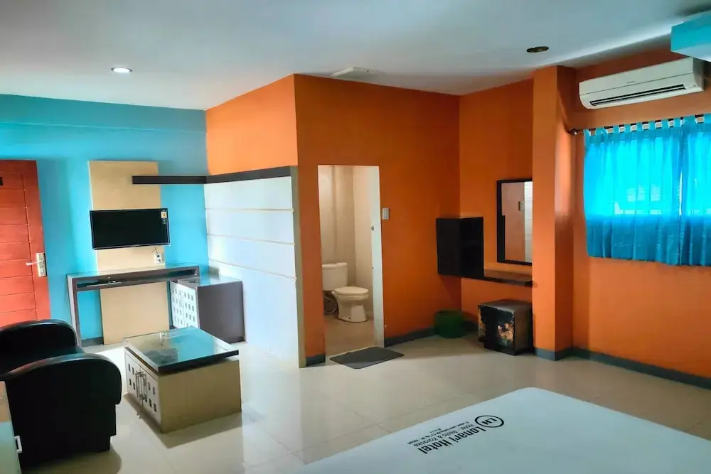 Медан: Lonari Hotel