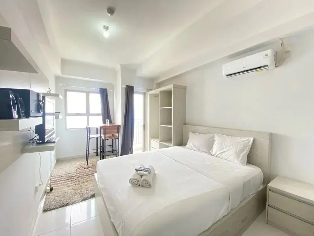 Бандунг: Spacious Studio Room At Mekarwangi Square Cibaduyut Apartment