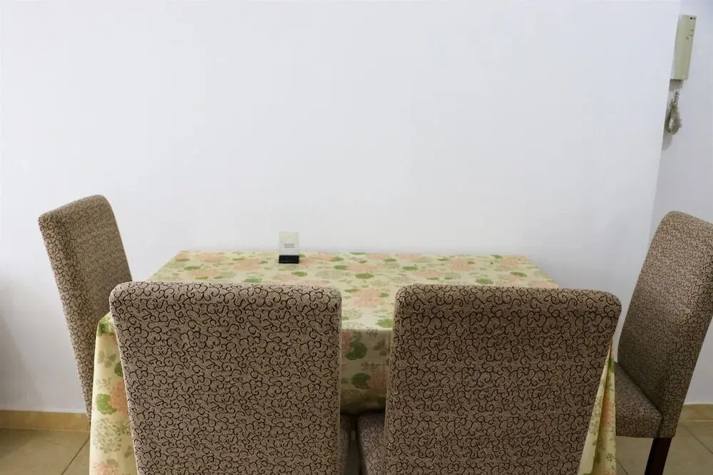 Джакарта: Spacious And Elegant 3Br At Grand Palace Kemayoran Apartment