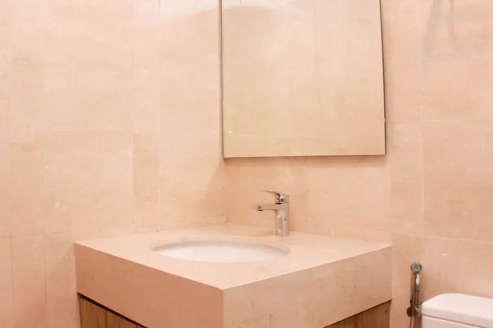 Джакарта: Elegant And Comfy 2Br At Holland Village Jakarta Apartment