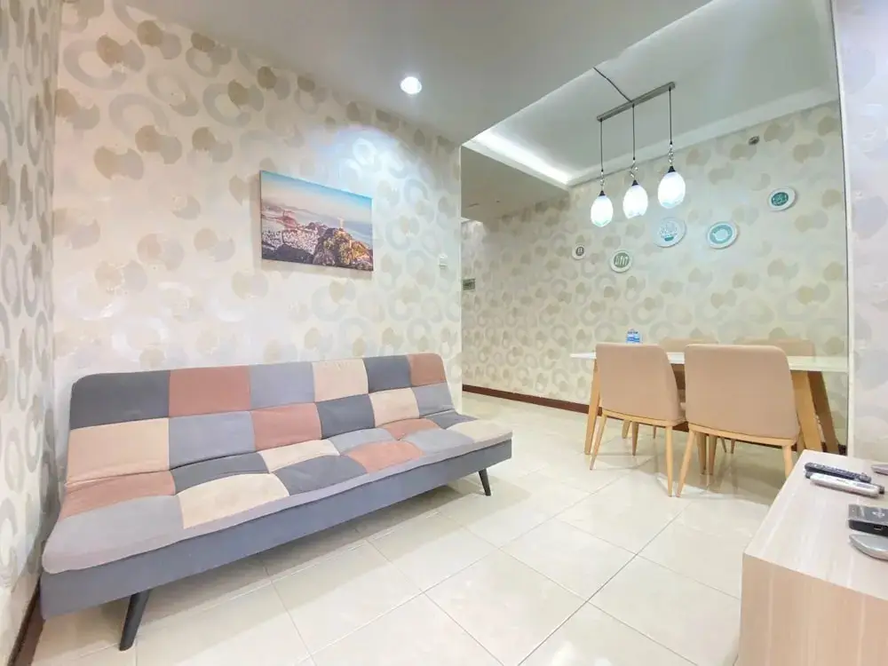 Бандунг: Private Spacious Executive Studio Room At Majesty Apartment Bandung