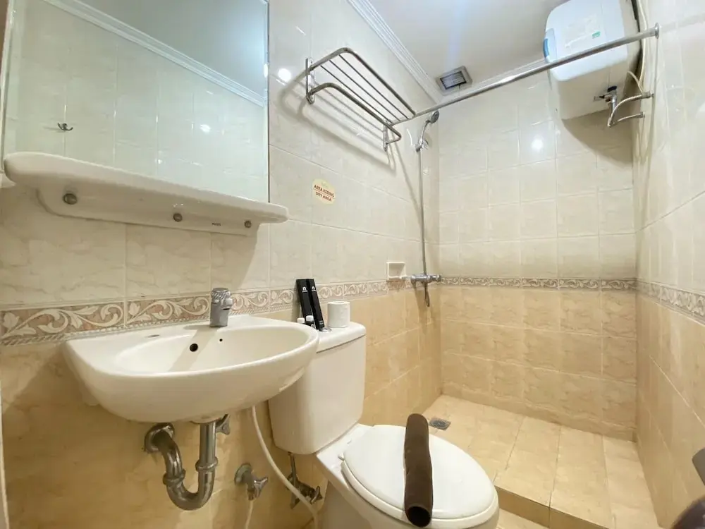 Бандунг: Private Spacious Executive Studio Room At Majesty Apartment Bandung