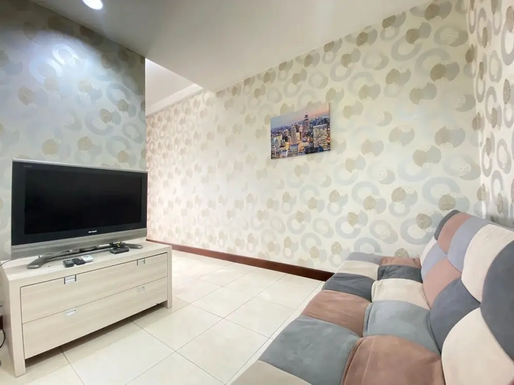 Бандунг: Private Spacious Executive Studio Room At Majesty Apartment Bandung