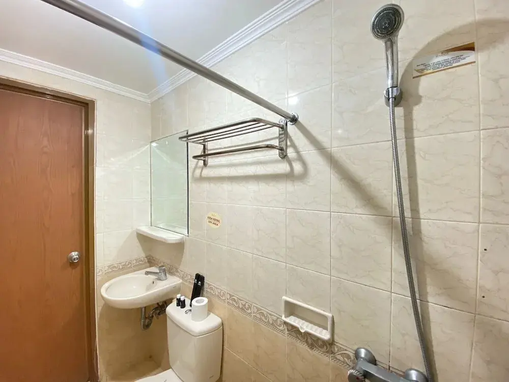 Бандунг: Private Spacious Executive Studio Room At Majesty Apartment Bandung