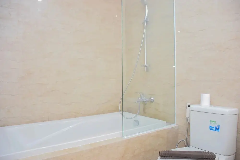 Джакарта: Modern And Comfy 2Br At Menteng Park Apartment