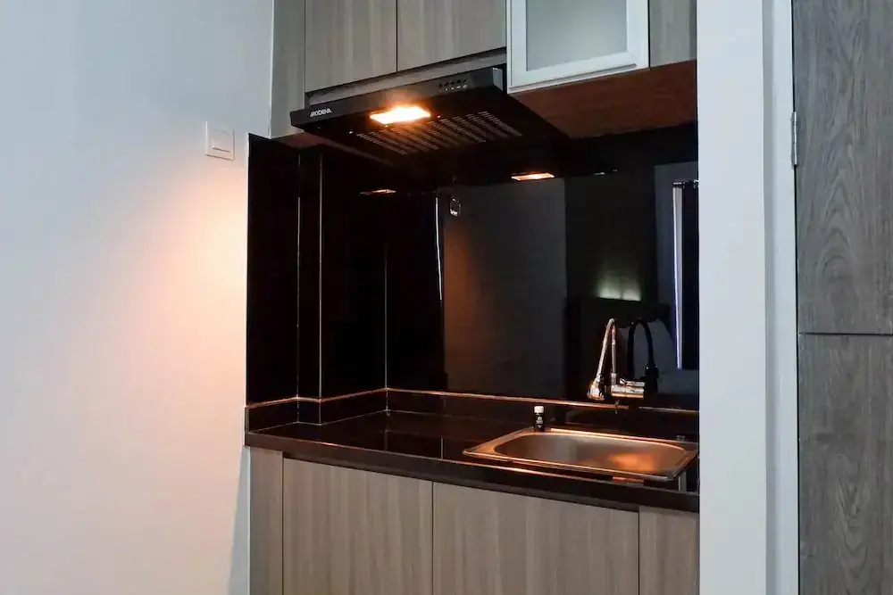 Сурабая: Stylish Living Studio Apartment At Taman Melati Surabaya
