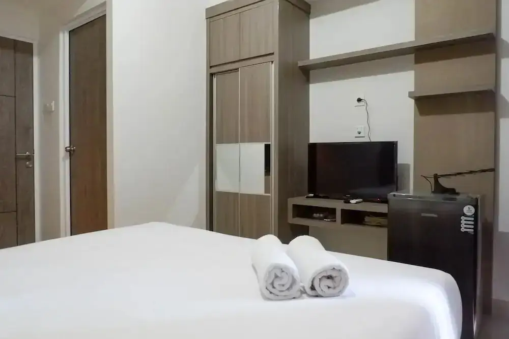 Сурабая: Stylish Living Studio Apartment At Taman Melati Surabaya