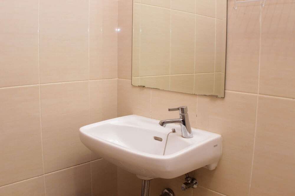 Чикаранг: Comfort Studio Room At Oasis Cikarang Apartment