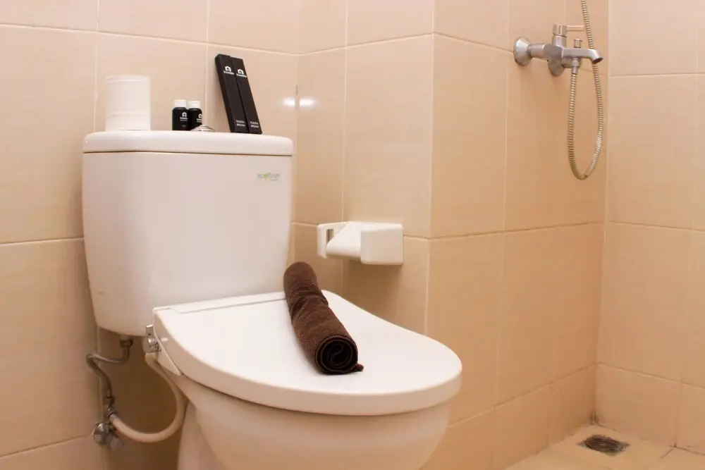 Чикаранг: Comfort Studio Room At Oasis Cikarang Apartment