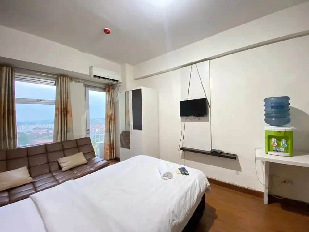 Сумеданг: Cozy Studio Apartment with Great View at Oxford Jatinangor