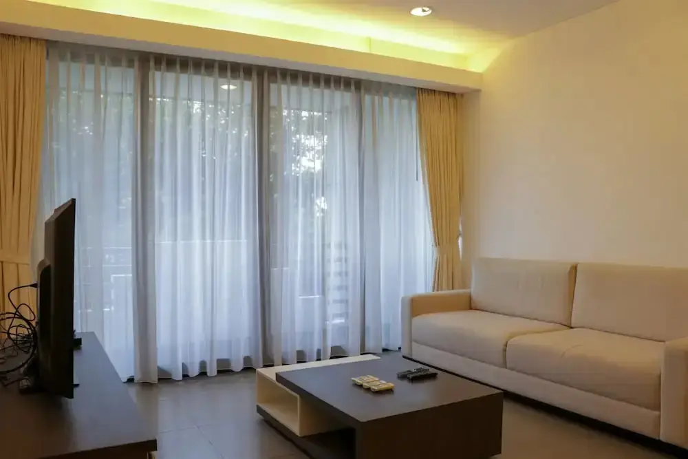 Джакарта: Elegant And Spacious 2Br At Apartment Simprug Park Residences