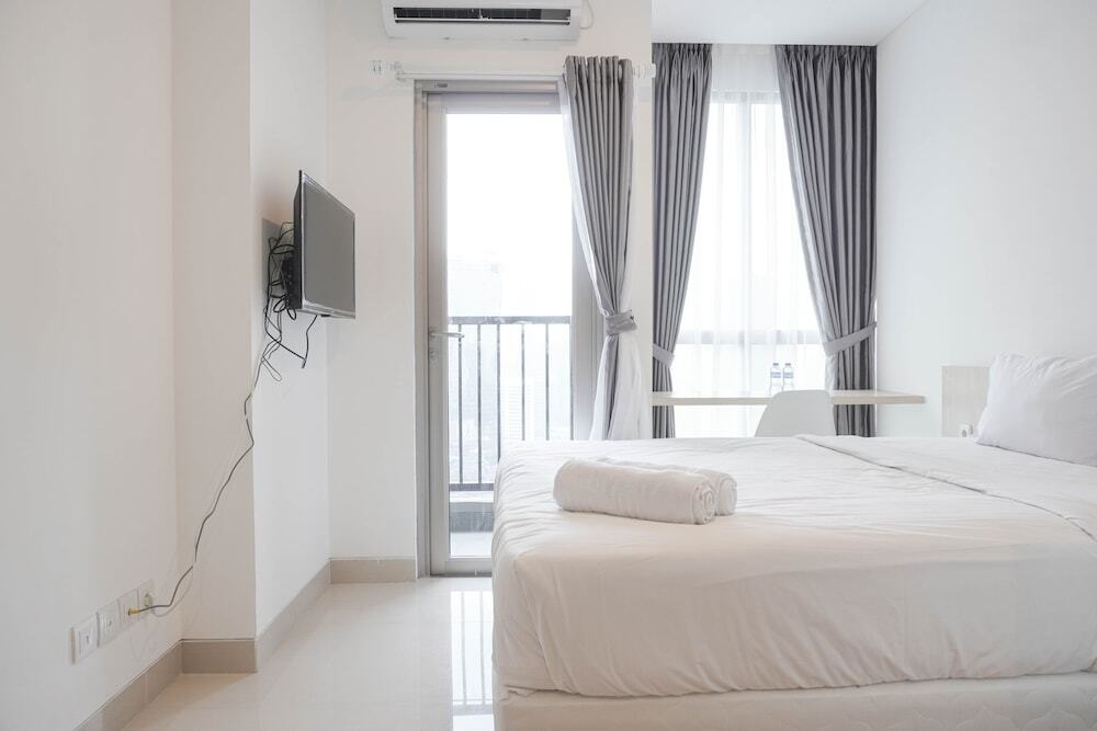 Джакарта: Comfort And Warm Studio At Ciputra World 2 Apartment