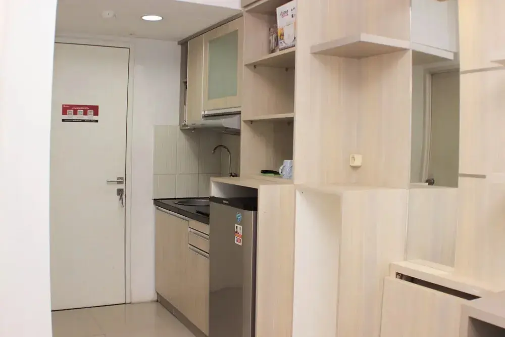 Караванг: Cozy And Simply Studio At Grand Sentraland Karawang Apartment