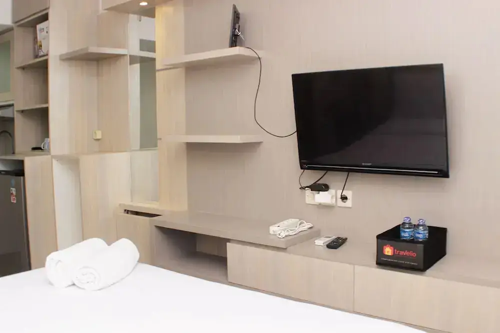 Караванг: Cozy And Simply Studio At Grand Sentraland Karawang Apartment