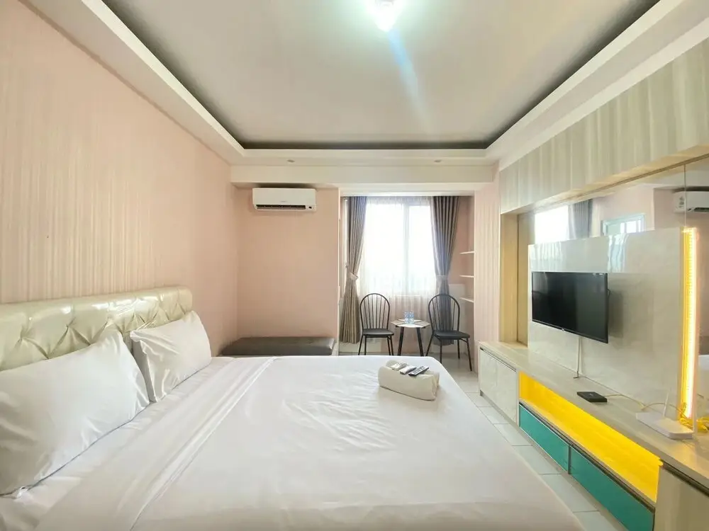Бандунг: Cozy Studio Apartment At Emerald Towers