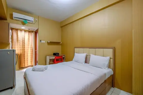 Comfort And Modern Studio At Margonda Residence 4 Apartment — фото 1
