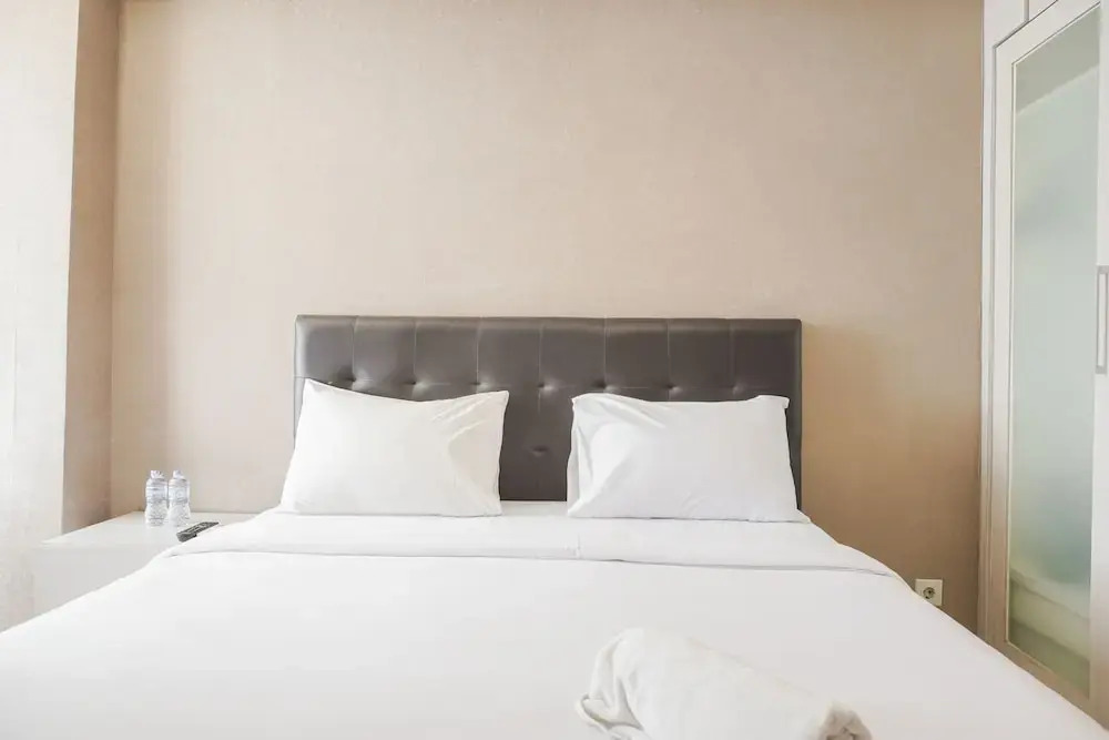 Депок: Warm And Cozy Studio At Cinere Bellevue Suites Apartment