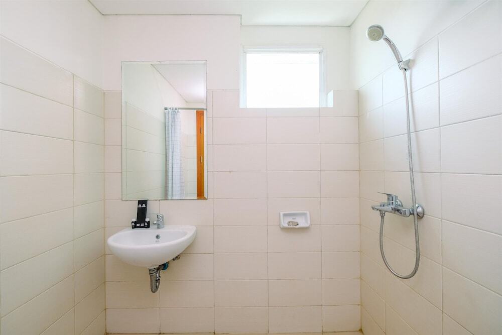 Джакарта: Comfy And Tidy 2Br Apartment At Woodland Park Residence Kalibata