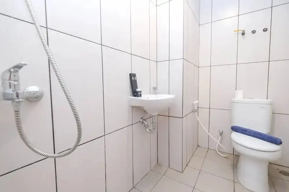 Бекаси: Comfort Living Studio At Grand Kamala Lagoon Apartment