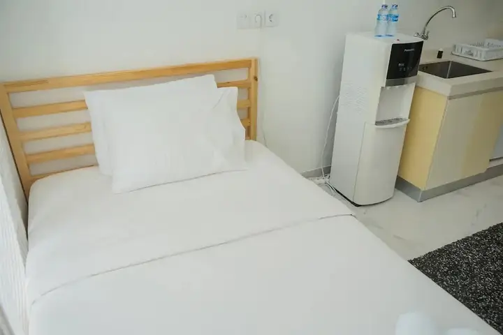 Legok: Studio Room With Comfortable Design At Sky House Bsd Apartment
