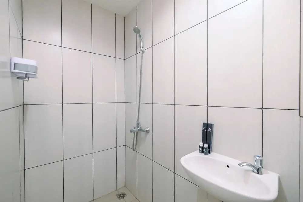 Бекаси: Cozy High Floor Studio At Grand Kamala Lagoon Apartment