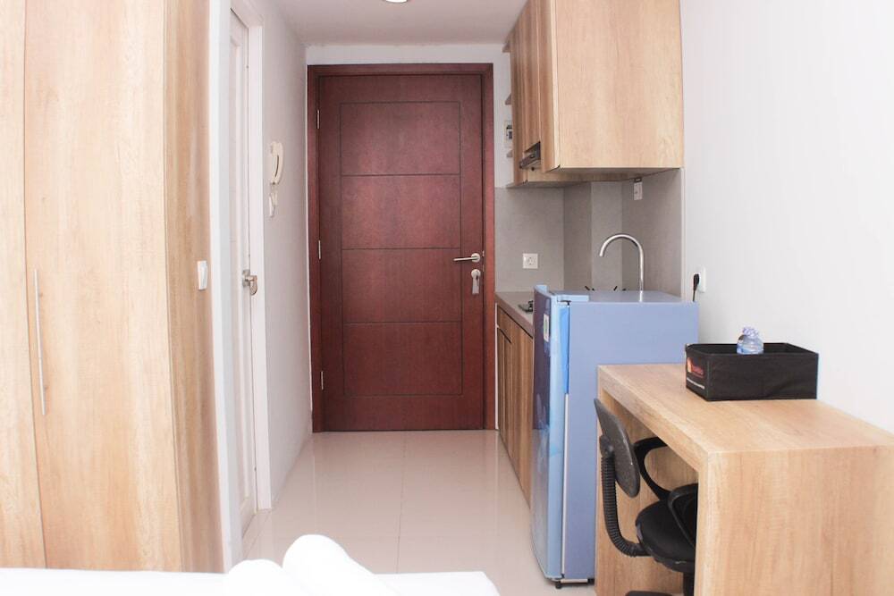 Караванг: Nice And Cozy Studio At Tamansari Mahogany Karawang Apartment