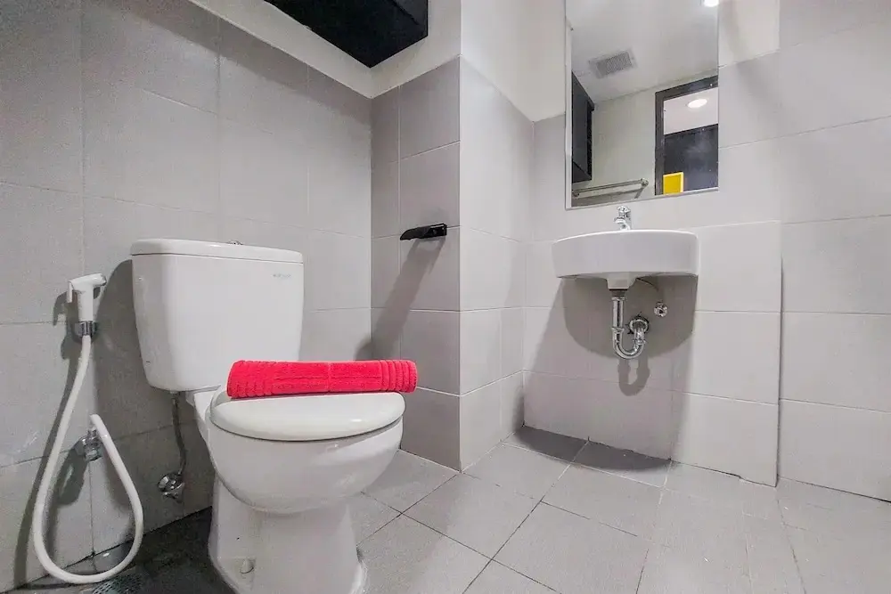 Южный Тангеранг: Nice And Cozy Studio At Bintaro Icon Apartment