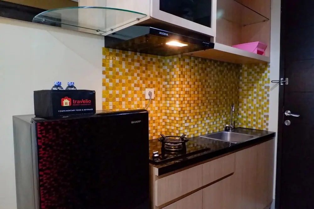 Сурабая: Cozy Studio With City View At Tamansari Papilio Apartment