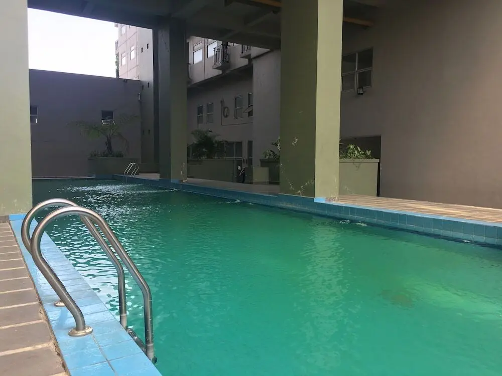 Бандунг: Artsy Private Studio Room At Grand Asia Afrika Bandung Apartment