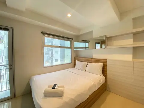 Artsy Private Studio Room At Grand Asia Afrika Bandung Apartment — фото 1