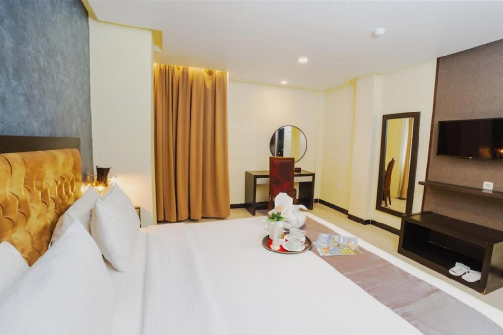 Джаяпура: Parkside Star Hotel Waena
