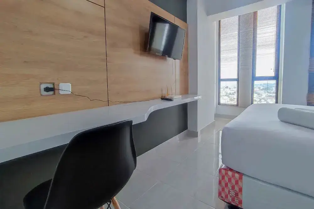 Семаранг: Best Deal And Comfortable 1Br The Alton Apartment