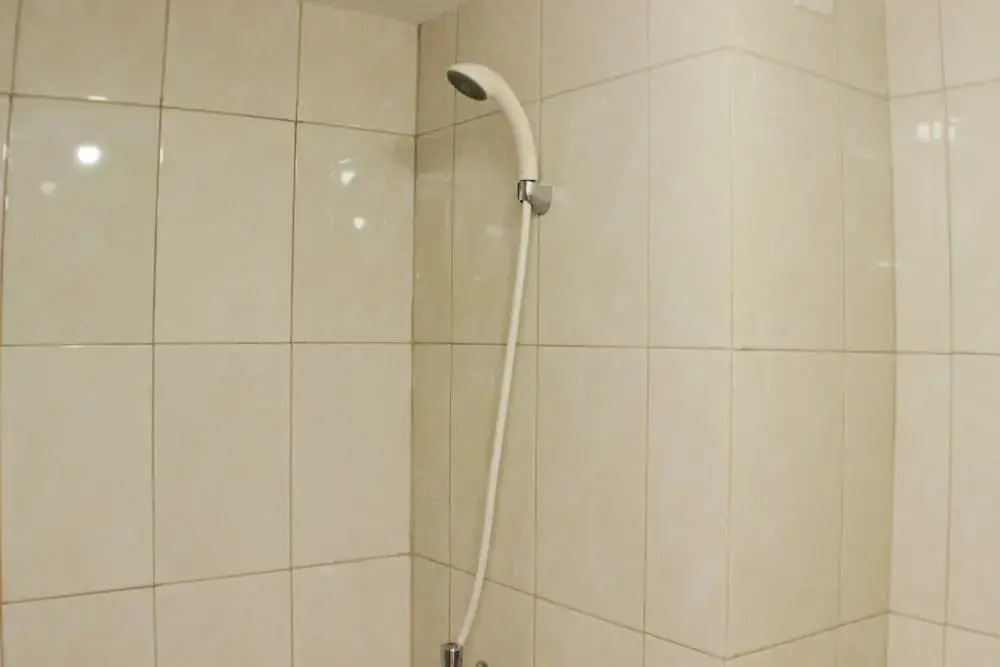 Бекаси: Cozy And Modern Studio Apartment At Springlake Summarecon Bekasi