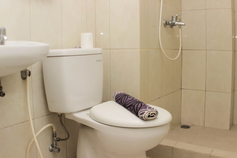 Бекаси: Nice And Comfort Stay 2Br At Springlake Summarecon Bekasi Apartment