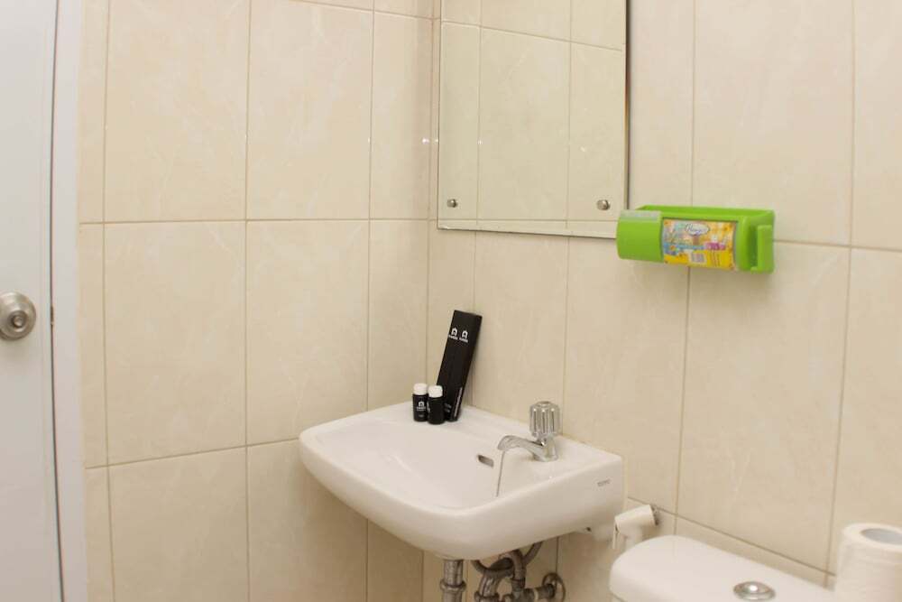 Бекаси: Nice And Comfort Stay 2Br At Springlake Summarecon Bekasi Apartment