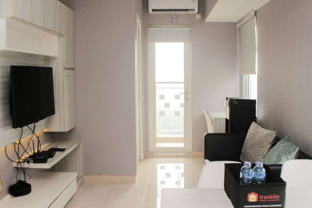 Бекаси: Nice And Comfort Stay 2Br At Springlake Summarecon Bekasi Apartment