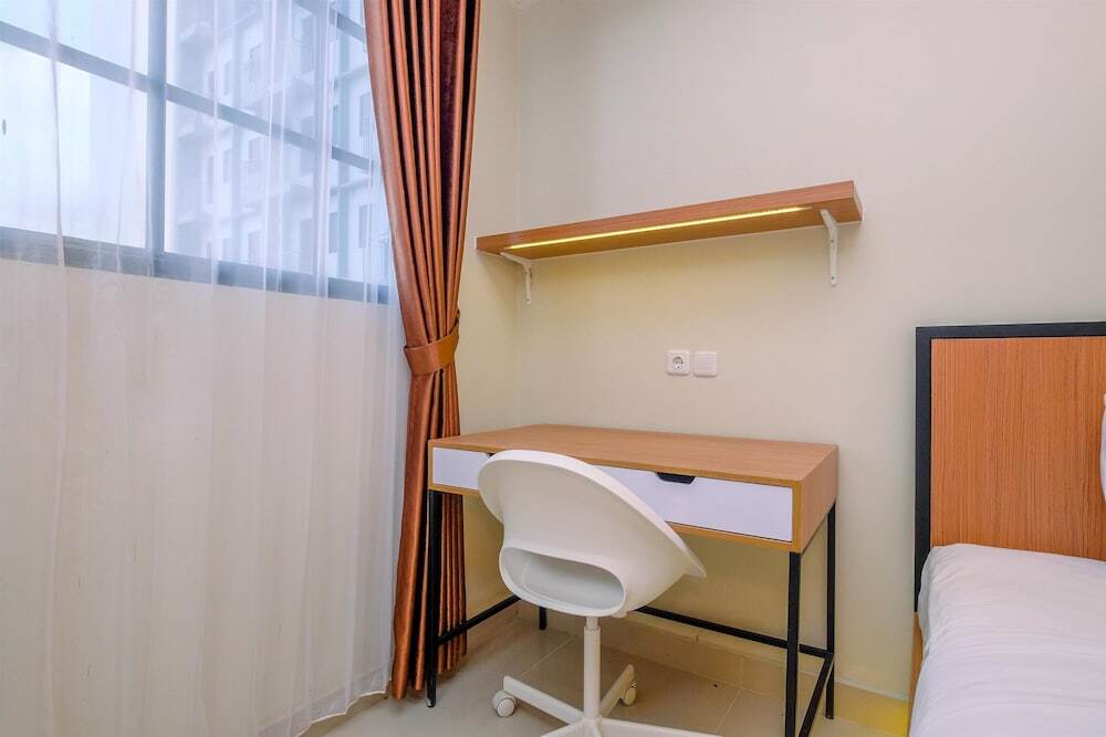 Депок: Cozy And Simply Studio At Evenciio Margonda Apartment