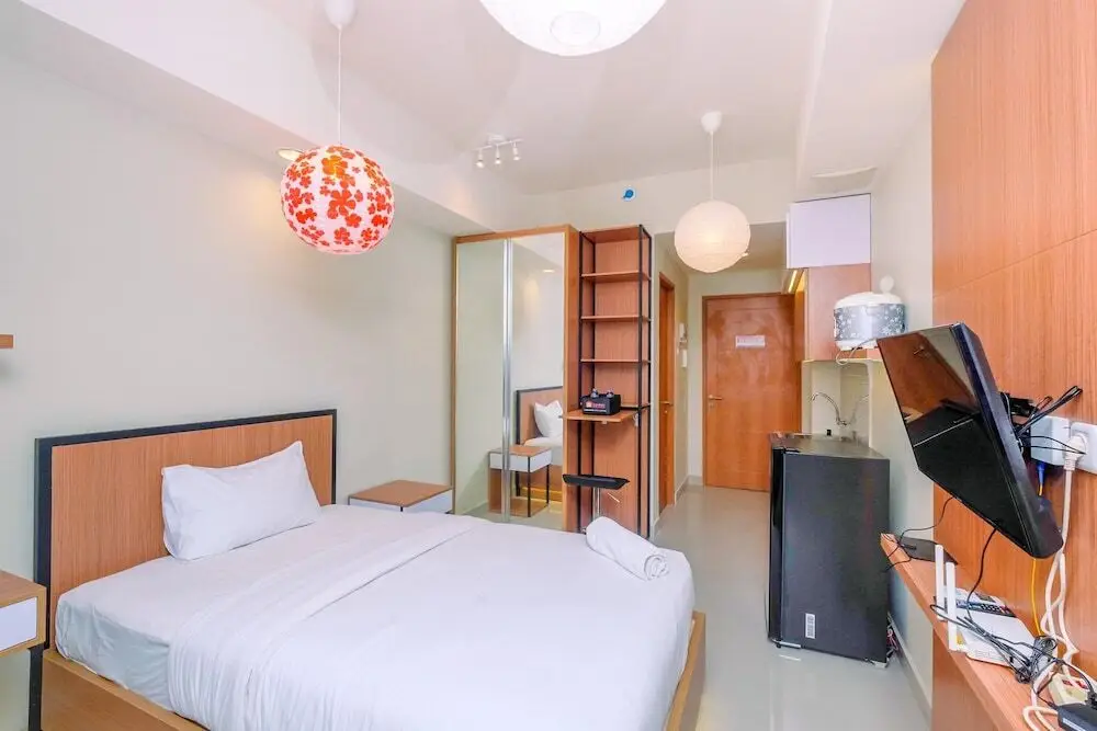 Депок: Cozy And Simply Studio At Evenciio Margonda Apartment