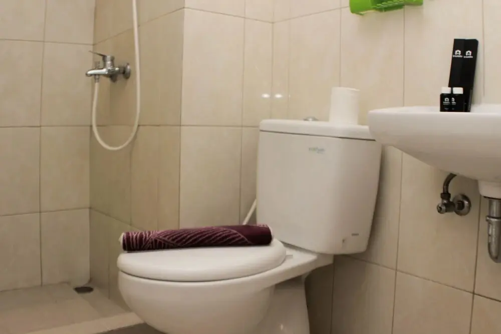 Бекаси: Warm And Enjoy Living 2Br At Springlake Summarecon Bekasi Apartment