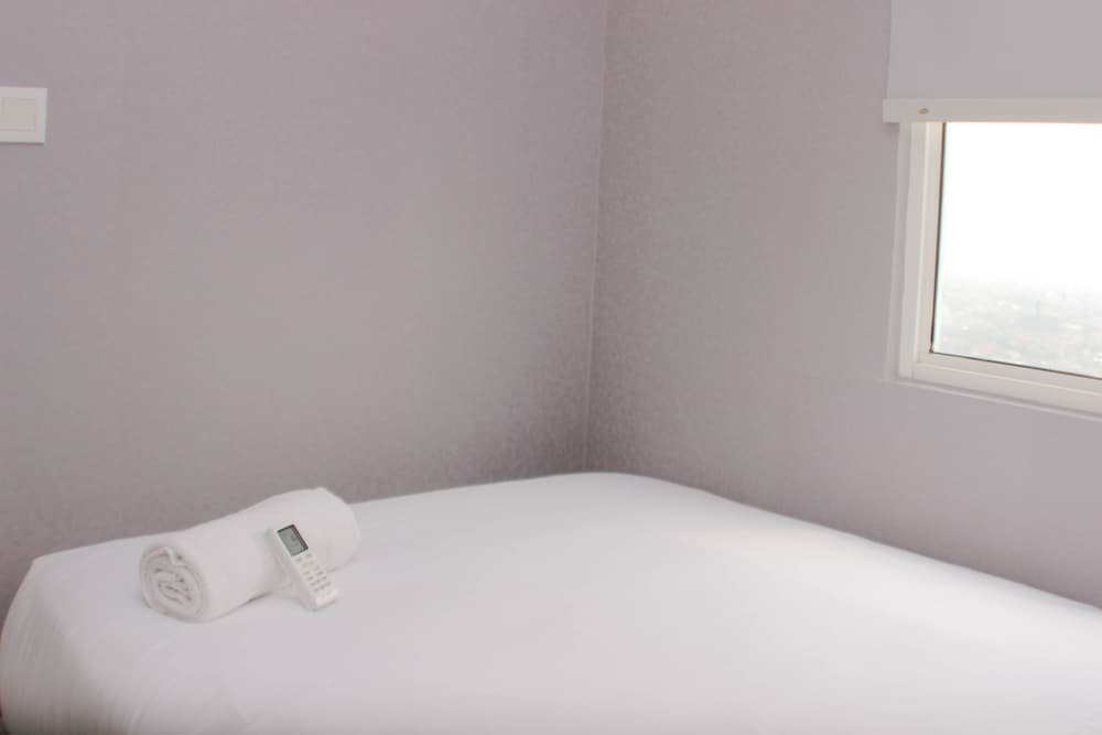 Бекаси: Warm And Enjoy Living 2Br At Springlake Summarecon Bekasi Apartment